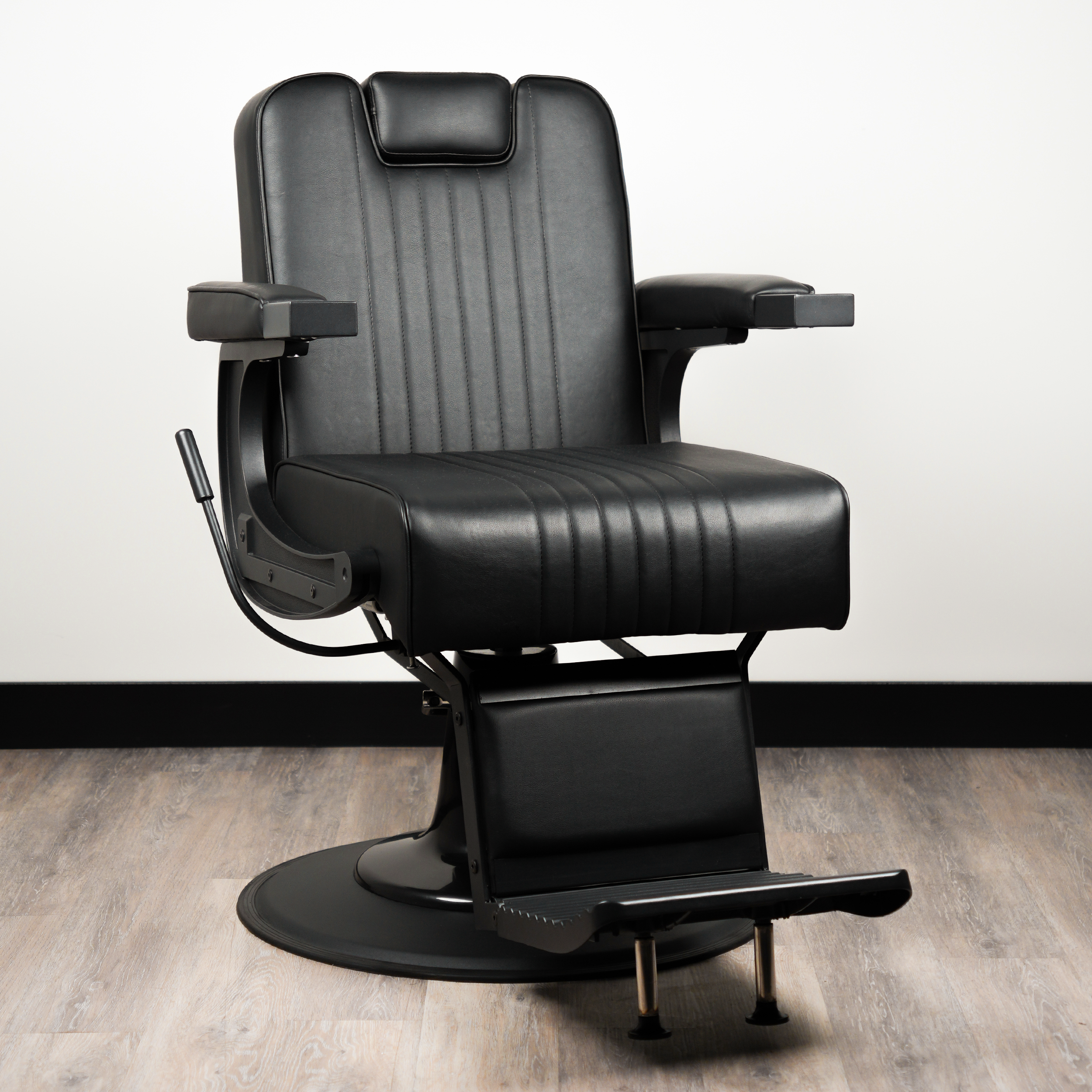 Cedrus Barber Chair - Black