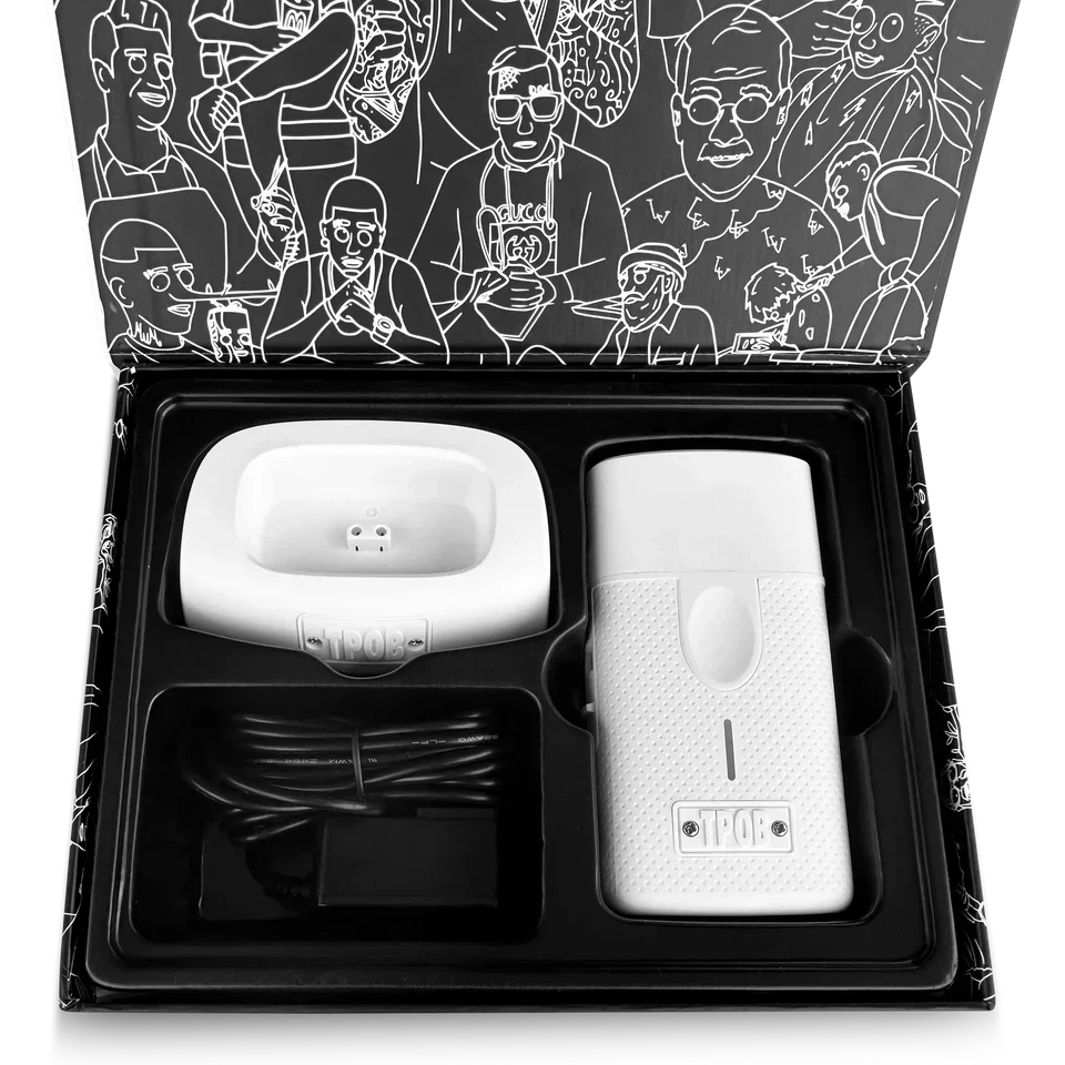 TPOB PLAY Shaver - Whiteout Edition